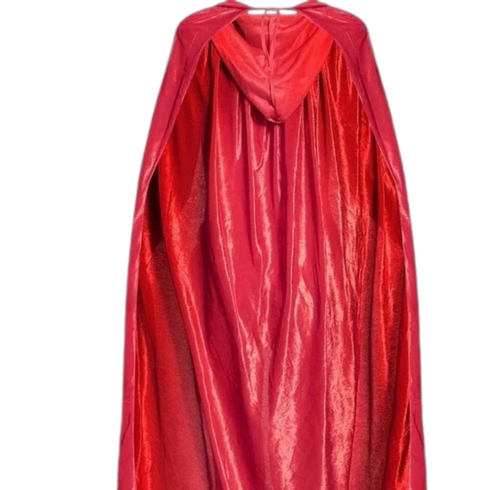 1178 NWT PrettyLittleThing Red Velvet Hooded Cape – One Size – Red
